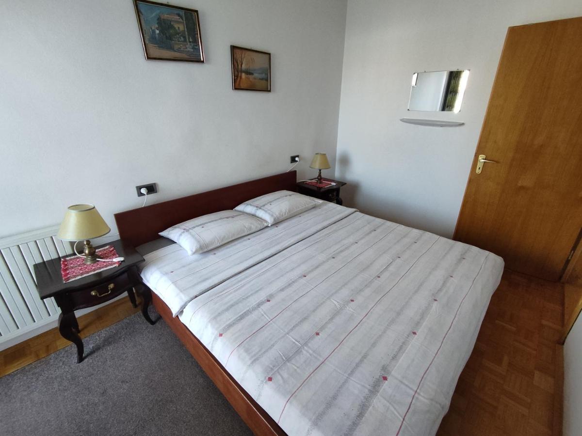 Apartments Samec イゾラ エクステリア 写真