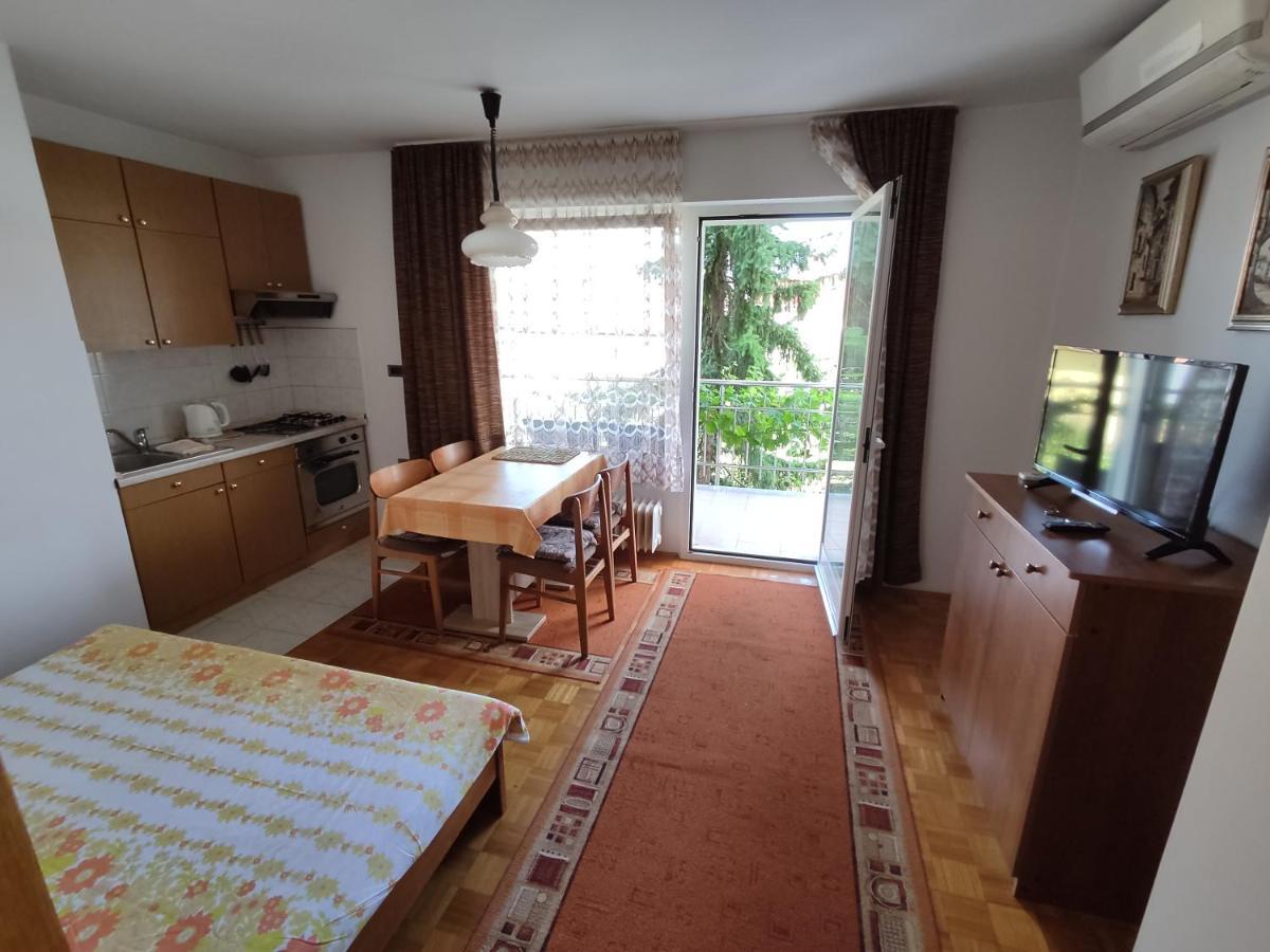 Apartments Samec イゾラ エクステリア 写真
