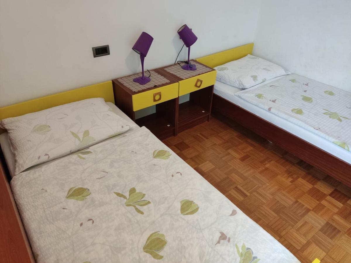 Apartments Samec イゾラ エクステリア 写真