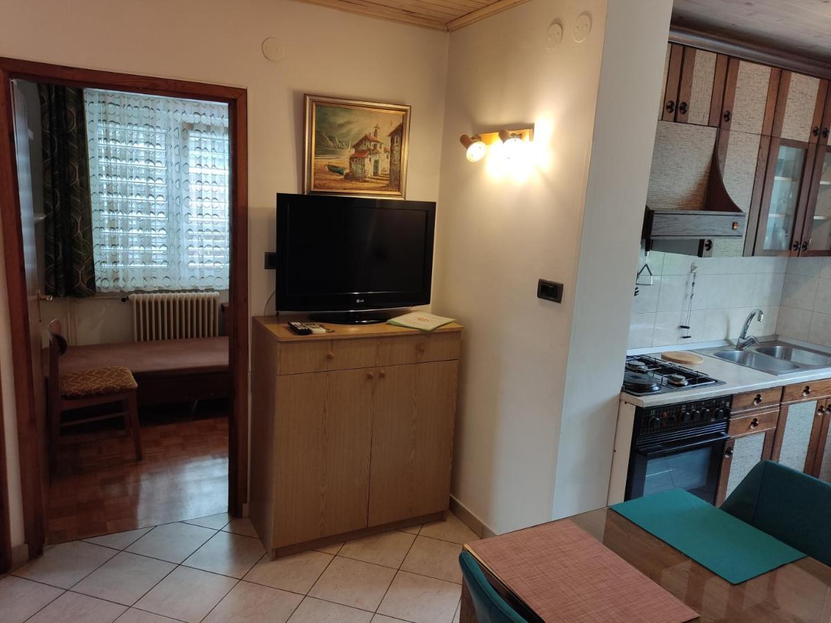 Apartments Samec イゾラ エクステリア 写真