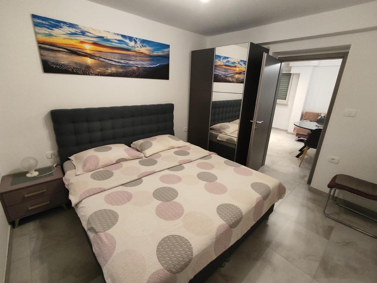 Apartments Samec イゾラ エクステリア 写真