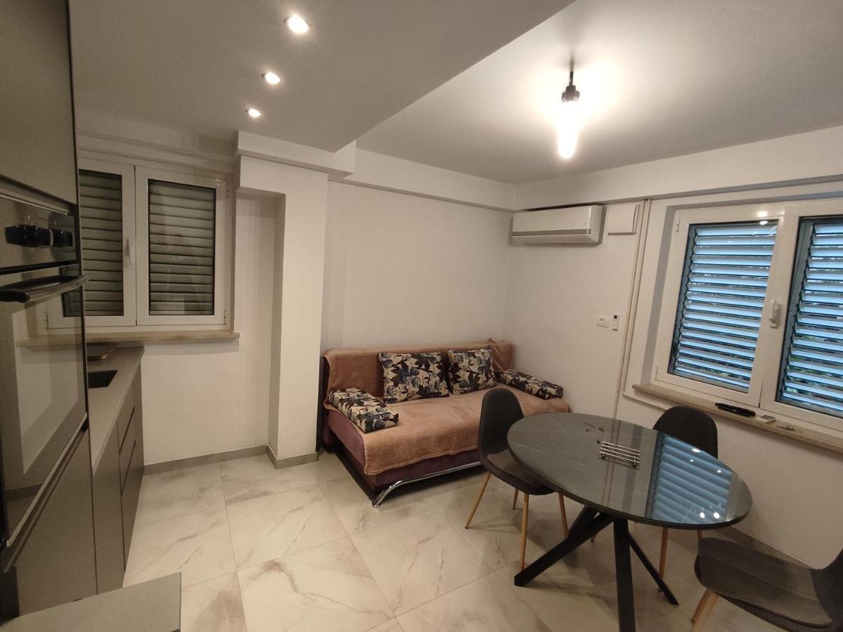 Apartments Samec イゾラ エクステリア 写真