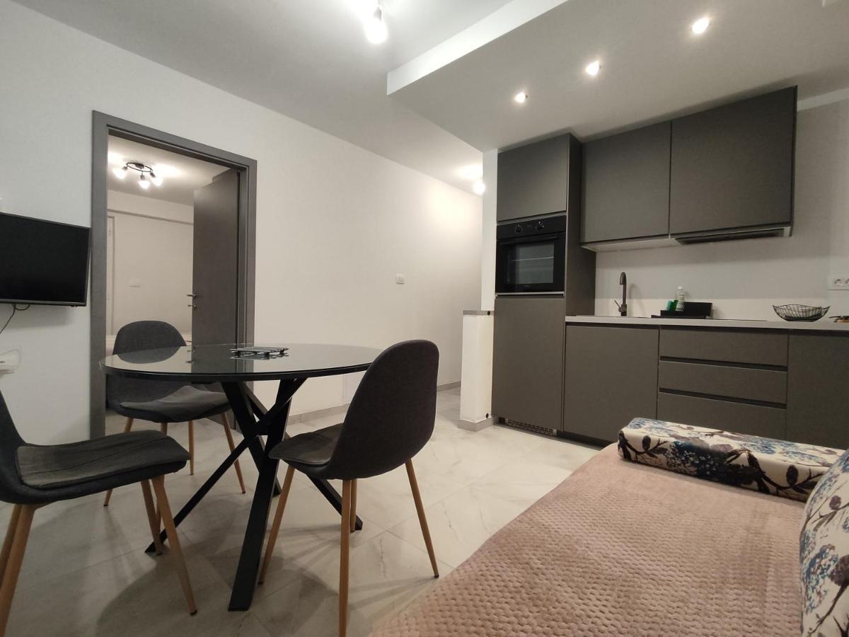 Apartments Samec イゾラ エクステリア 写真