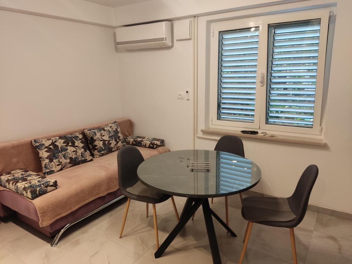 Apartments Samec イゾラ エクステリア 写真