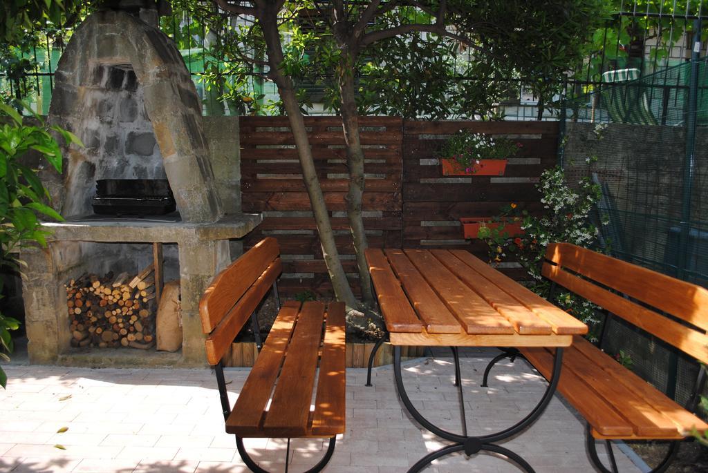 Apartments Samec イゾラ エクステリア 写真