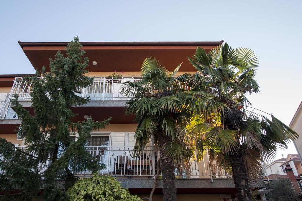 Apartments Samec イゾラ エクステリア 写真